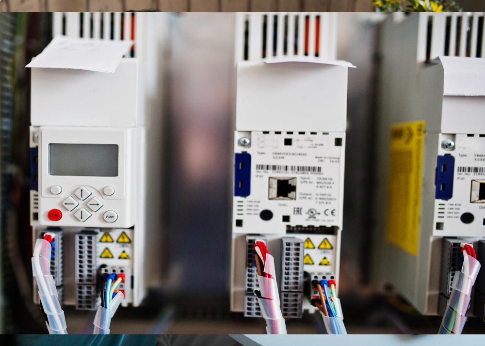 What Is a Vacuum Circuit Breaker (VCB)?

